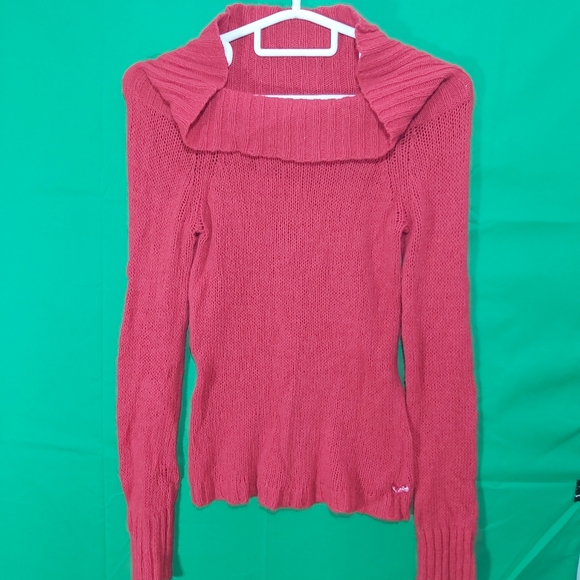 AE Red nitted sweater - Picture 3 of 10